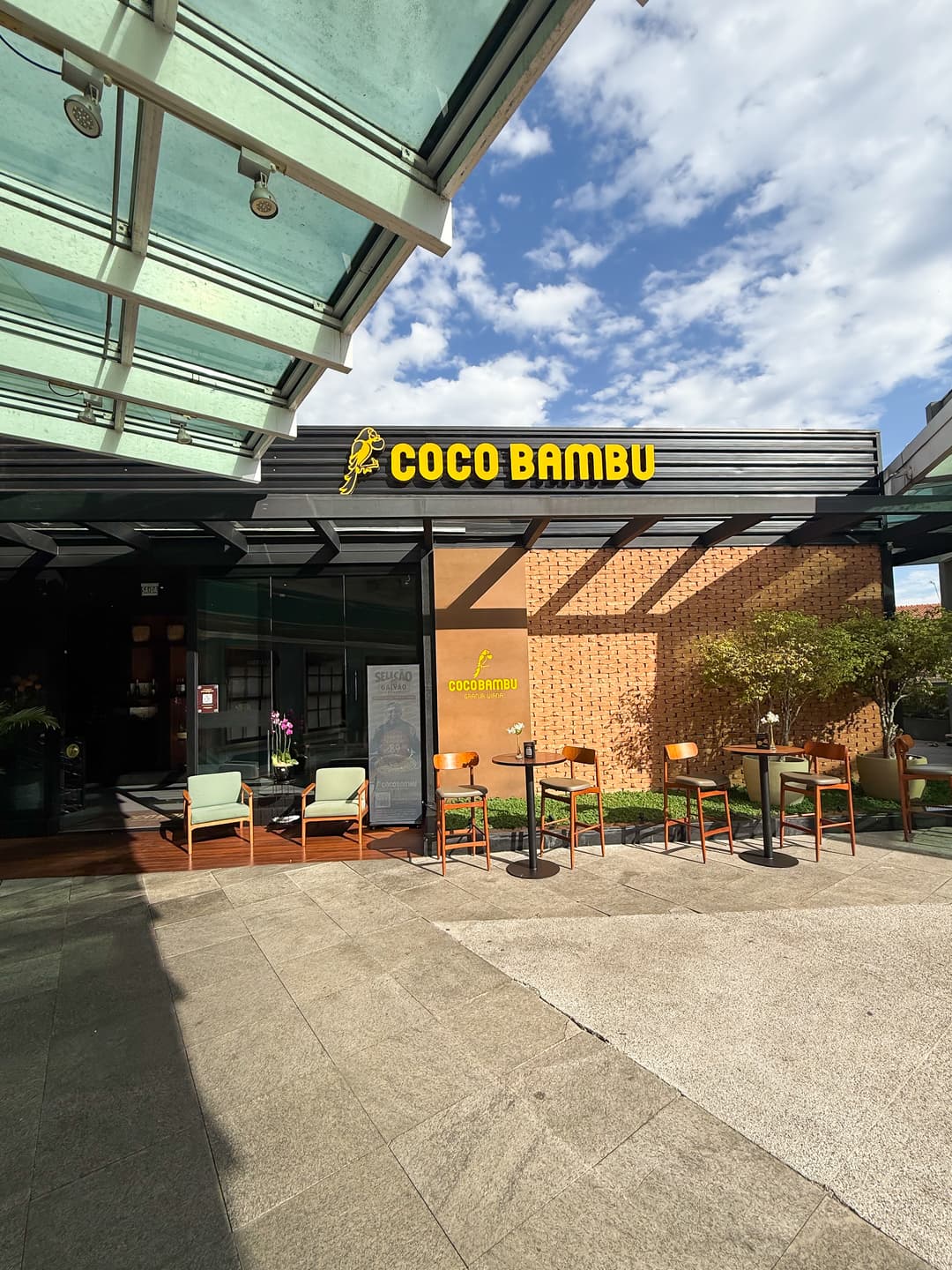 Logo da loja coco bambu