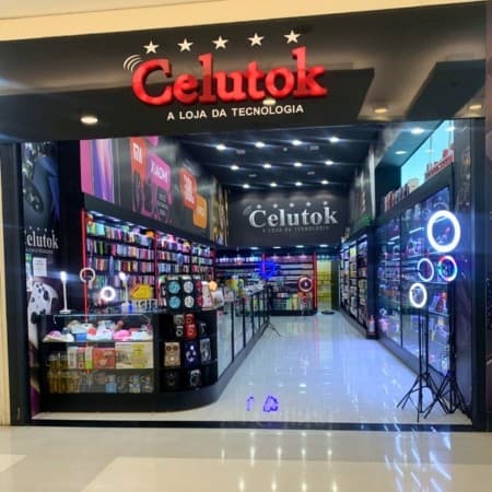 Imagem de interna da loja celutok